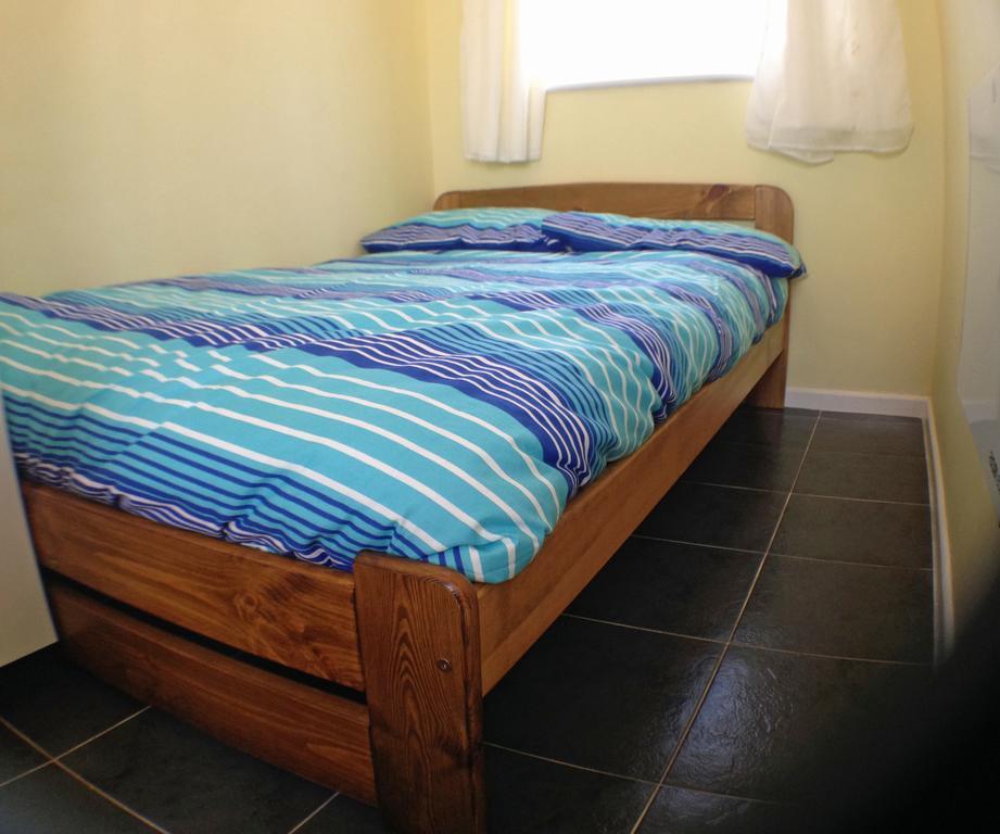 Hill View Apartment Brean Bagian luar foto