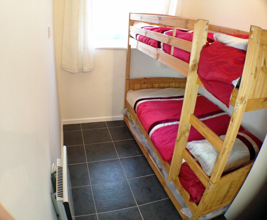 Hill View Apartment Brean Bagian luar foto
